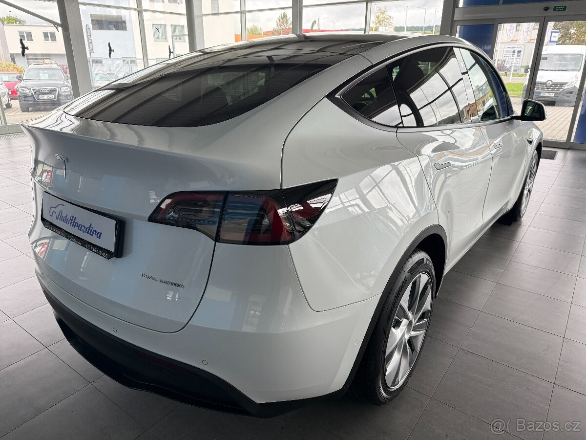 Tesla Model Y LONGRANGE,366kW,AWD,BERLÍN - 6