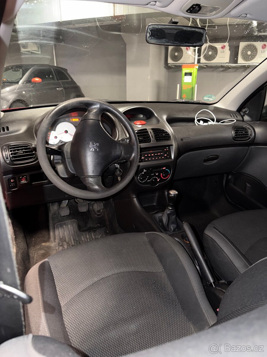 Peugeot 206 1.4 benzin - 6