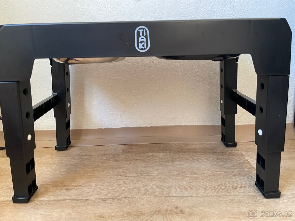 Vybavení pro psa - pelech, misky, vodítko, obojek - 6