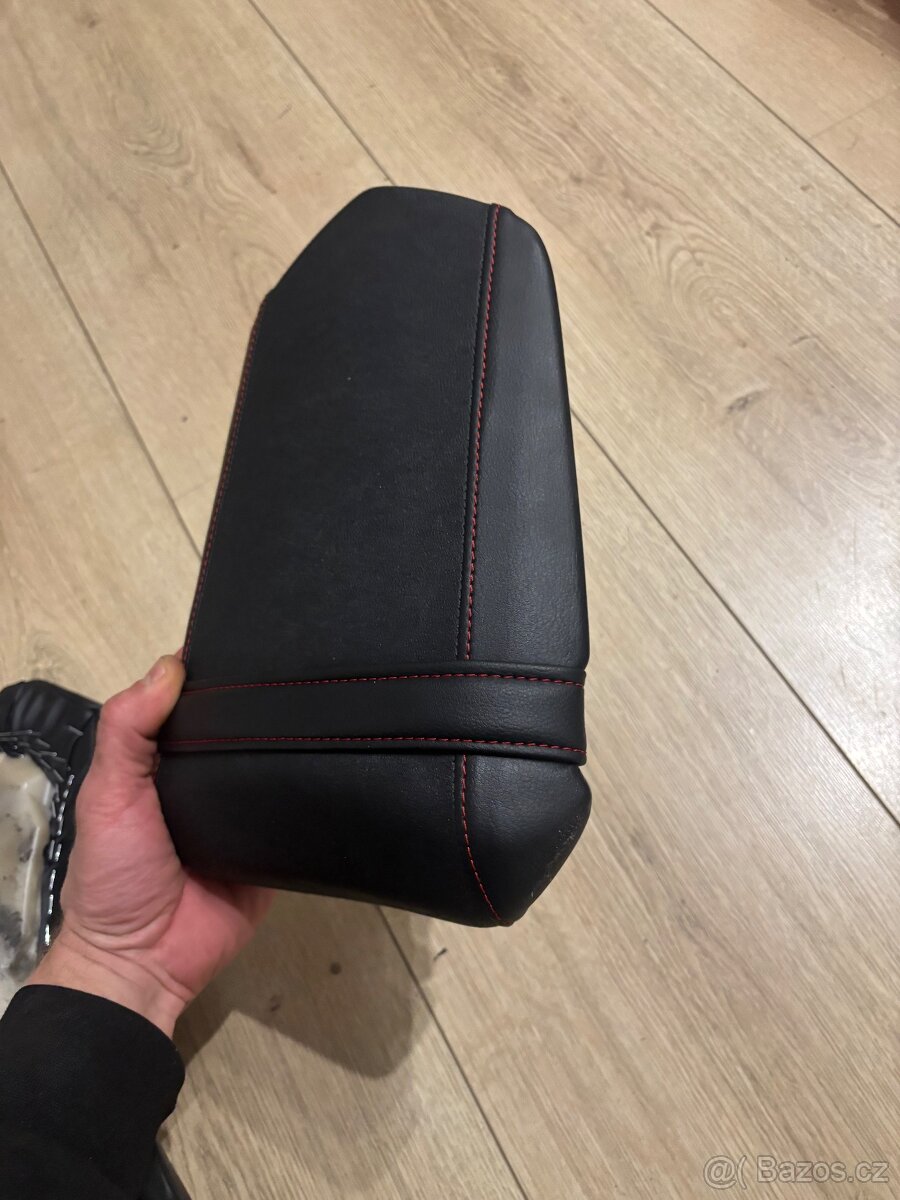 Prosivany sedla na Yamaha R1 04-06 Rn12 - 6