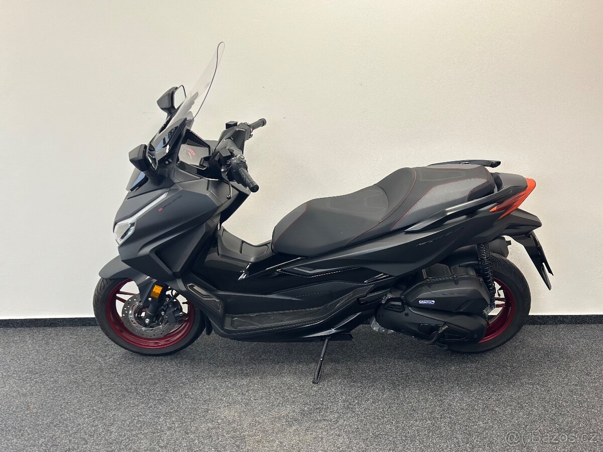 Honda Forza 125 Special Edition - 6