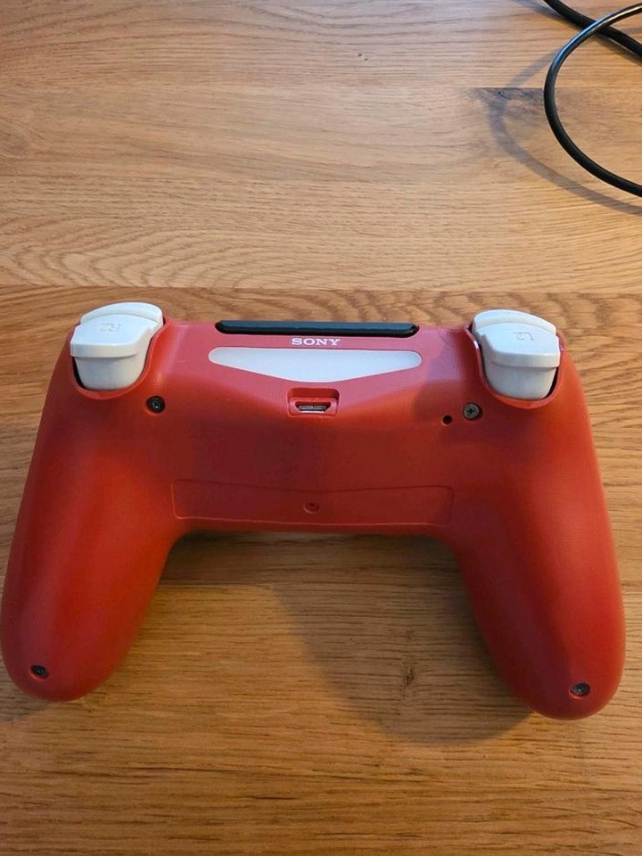 PS4 Slim 1TB Spider-Man Limited Edition - 6