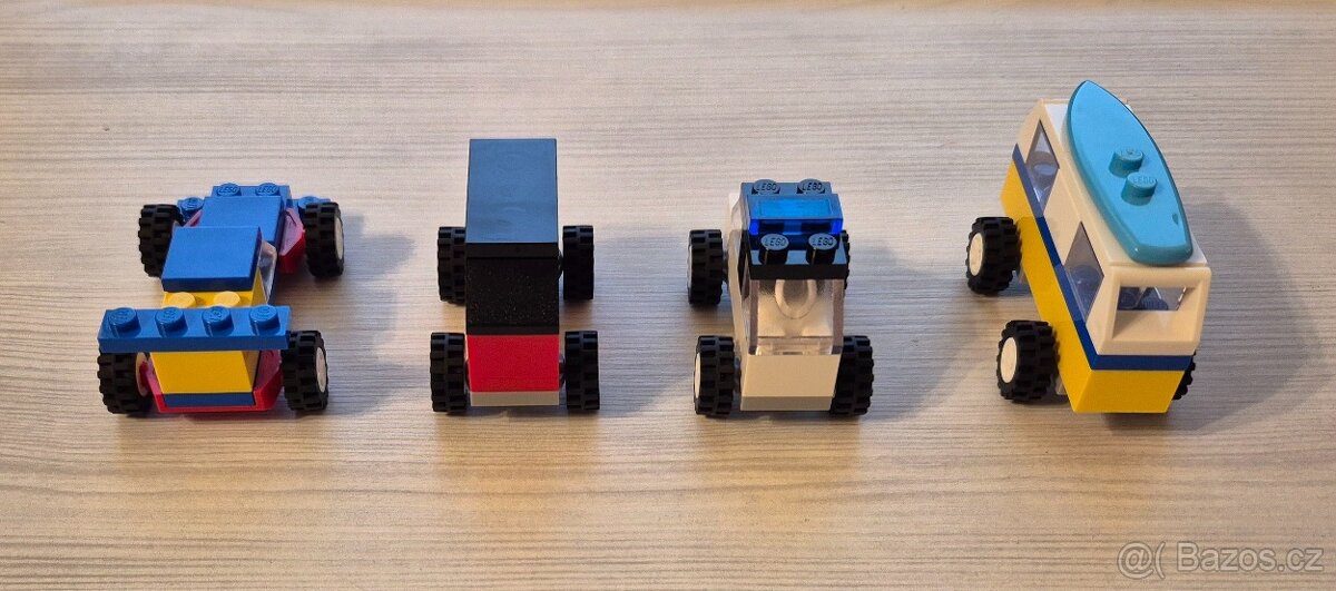 30510 LEGO Classic - 90 let aut - 6