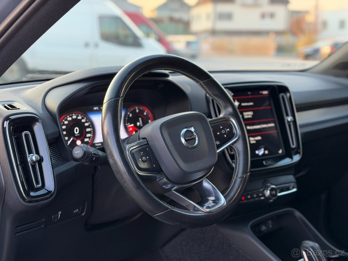 Volvo XC40 D3 R-Design AWD A/T - 6