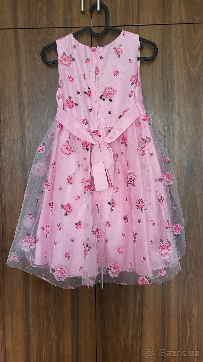 Dívčí šaty vel. do 140 cm, krásné, cena za 6 ks - 6