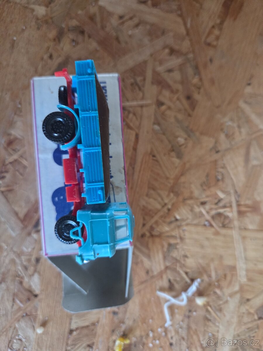 Auticka k vlacky - 6