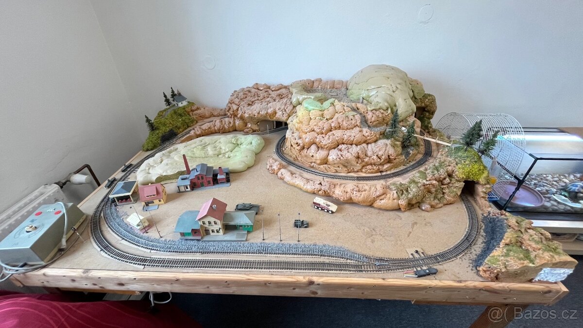 Vláčky a kolejiště HO - 6