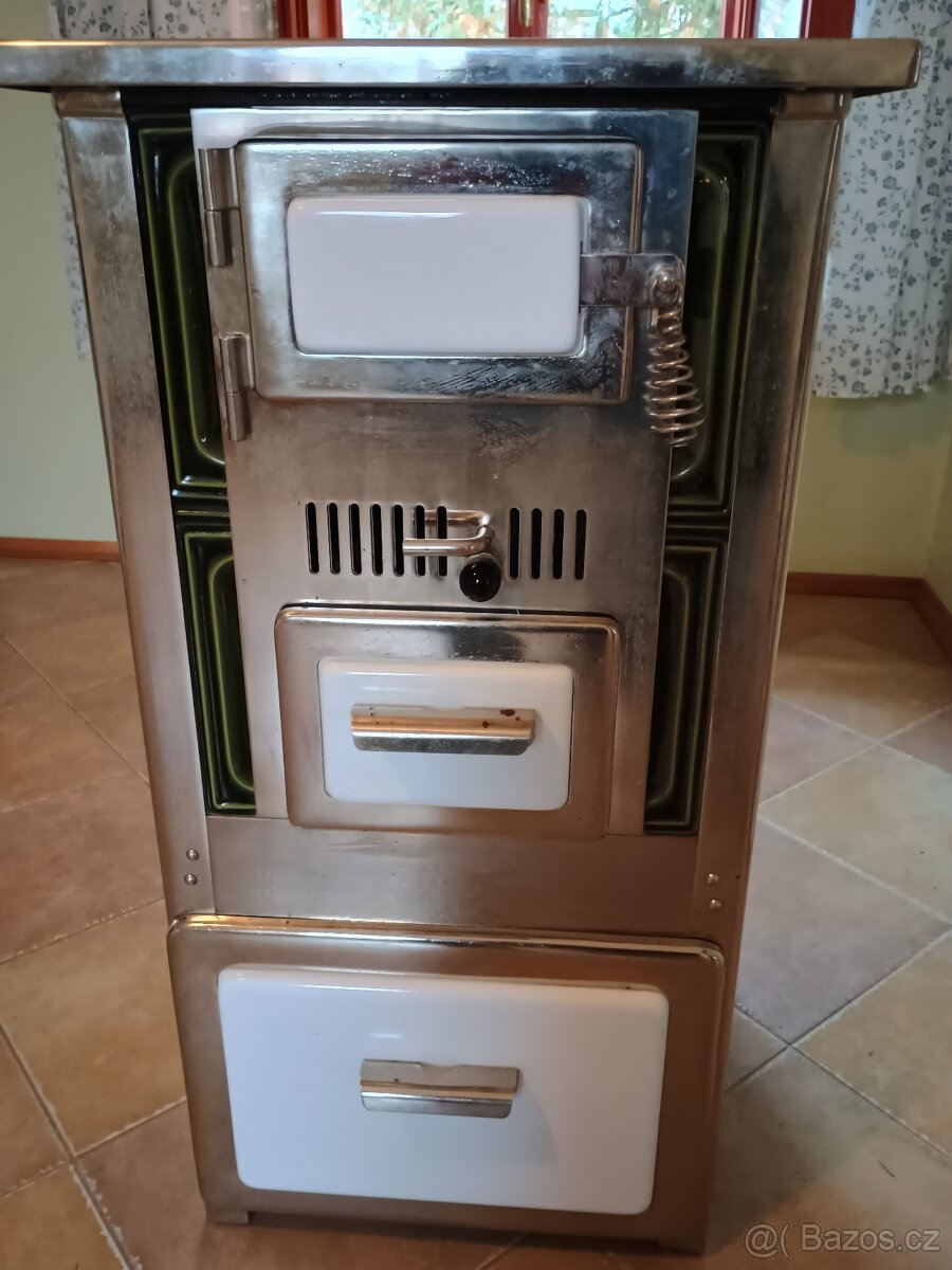 Prodám kachlová kamna Kabourek - 6