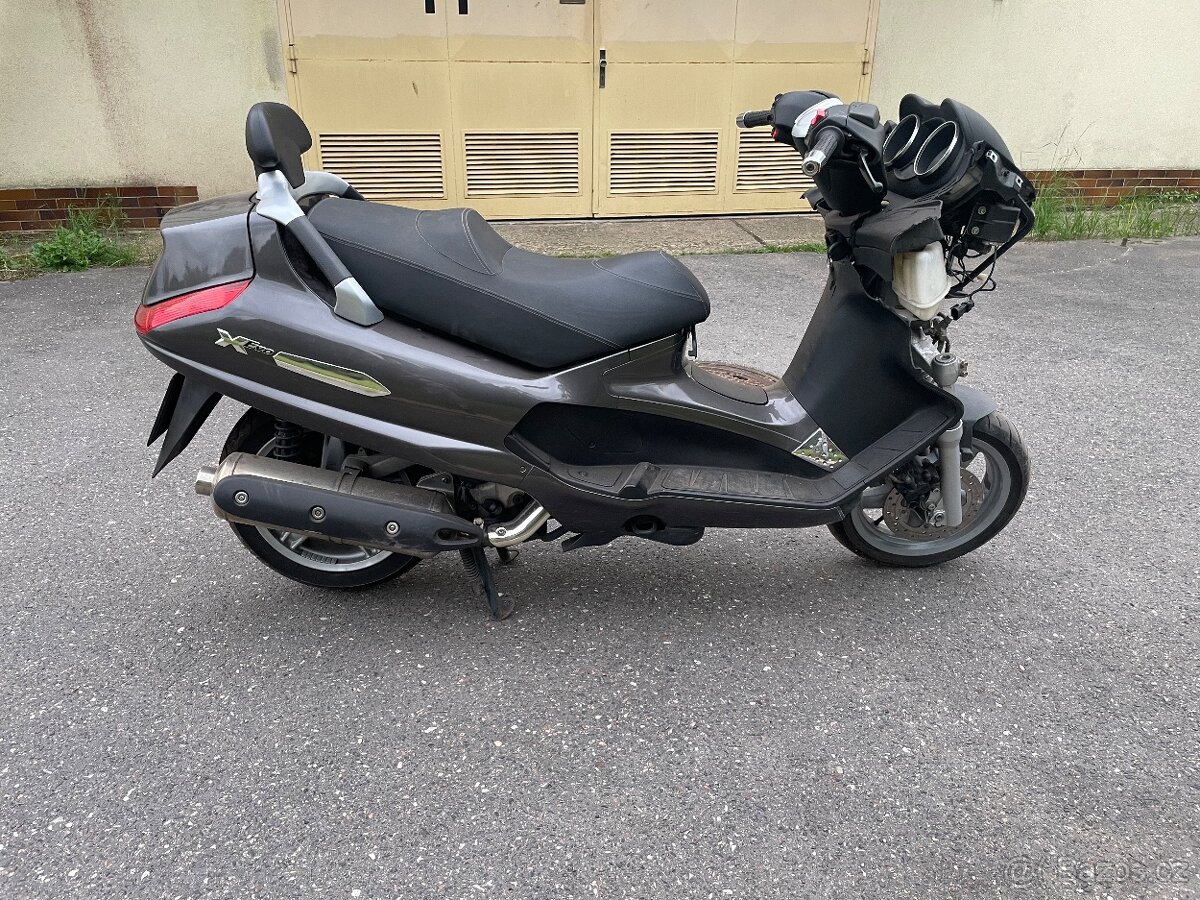 Dily Piaggio X-Evo - 6