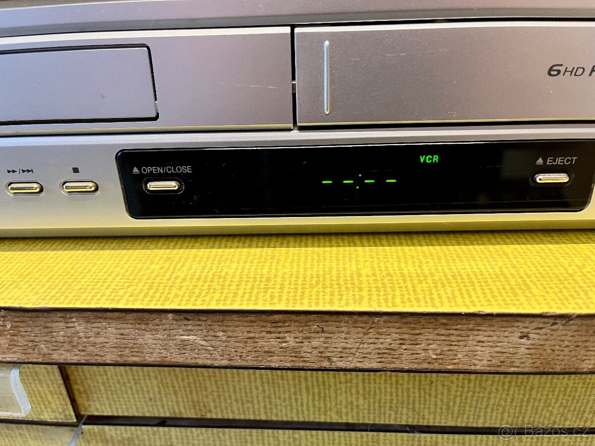 DVD/VHS přehrávač LG - 6