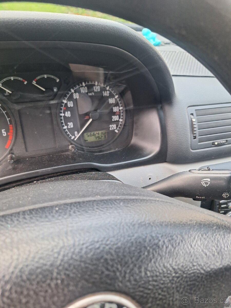 Škoda Octavia 1,9tdi - 6