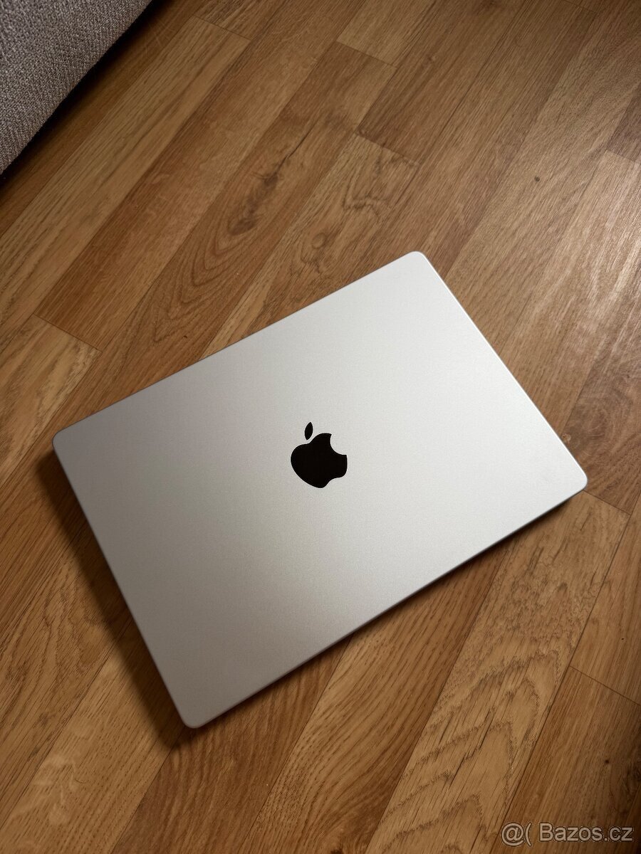 MacBook Pro 14” M3 8/512GB Silver - 6