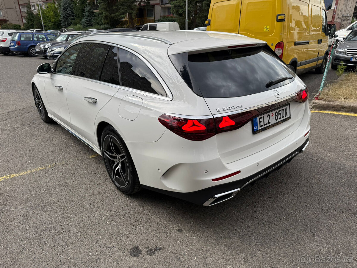 Mercedes-Benz E 300 de Hybrid W214 - 6