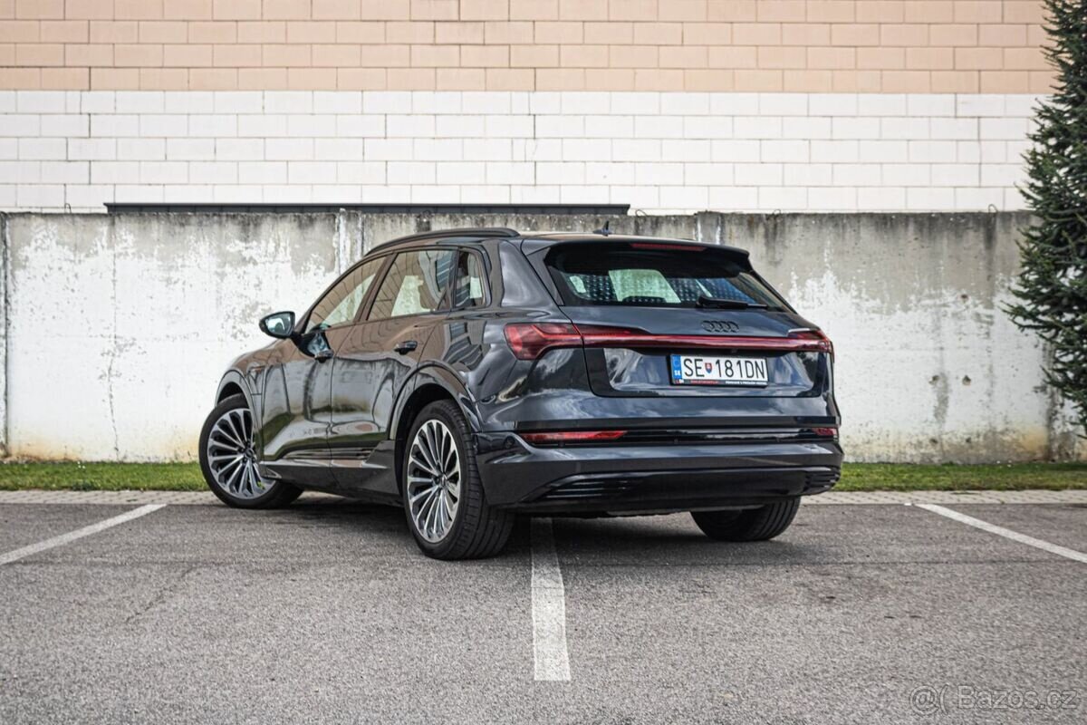 Audi E-tron 55 quattro S line - 6