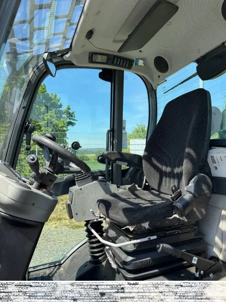 Nakladač Wacker Neuson WL 60 - 6