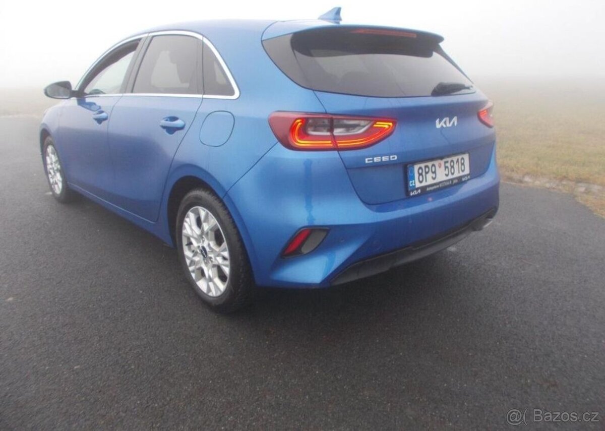 Kia Cee´d 1,5 1 maj koup ČR DPH benzín manuál 118 kw - 6