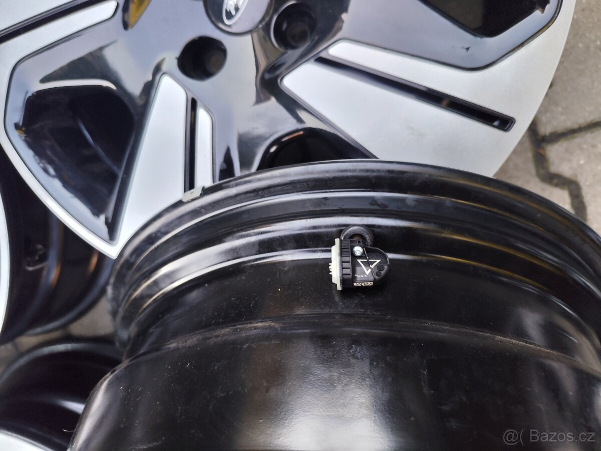 Téměř nové disky 4 x 108 r17 Ford - 6