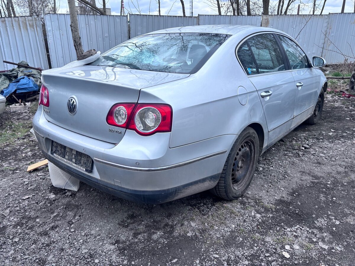 Volkswagen Passat B6 - 6