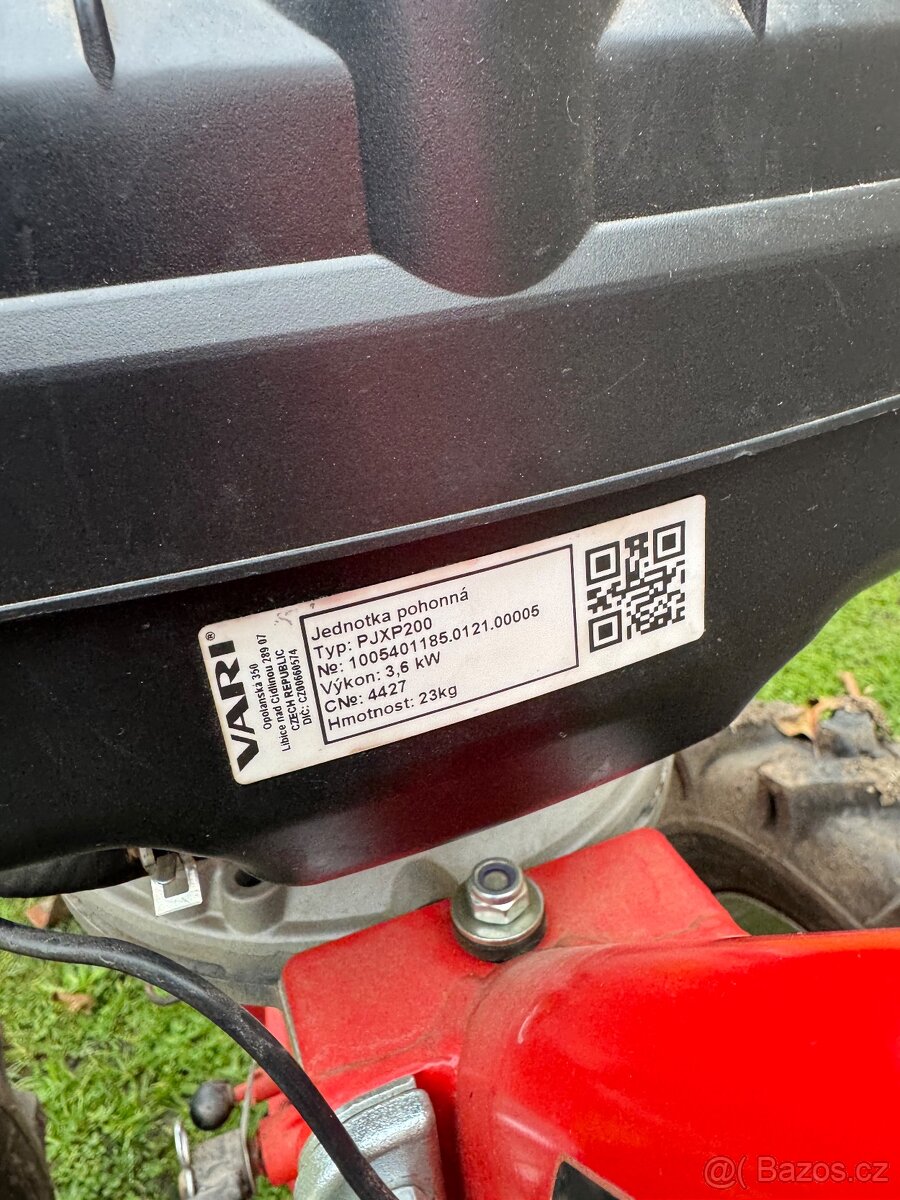 Malotraktor VARI XP200 s vlekem - 6