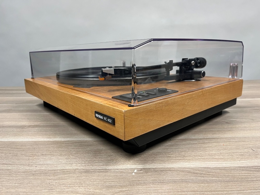 GRAMOFON TESLA NC452 - 6
