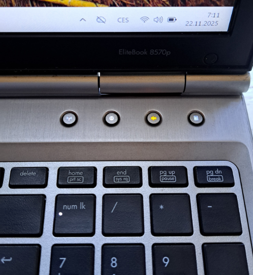 HP EliteBook 8570p/ Core i7 / 8 GB / SSD 240GB/ WIN 11 PRO - 6