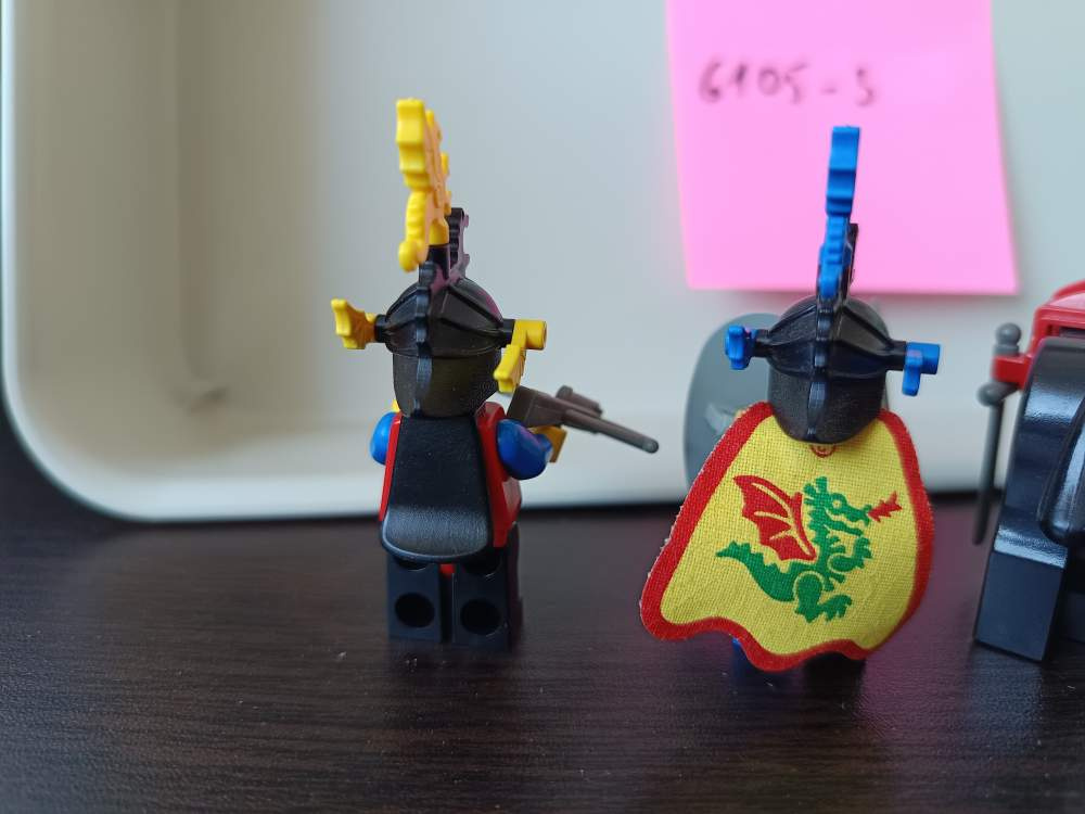 LEGO Castle 6105 Medieval Knights - 3 - 6
