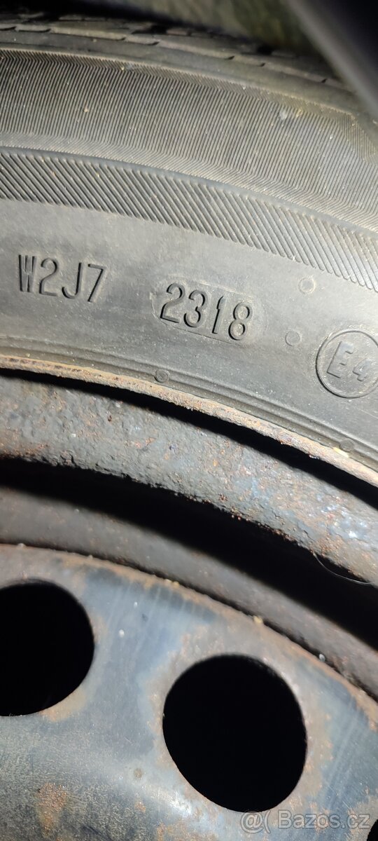 Prodám zimní sadu Octavia 3 - 6