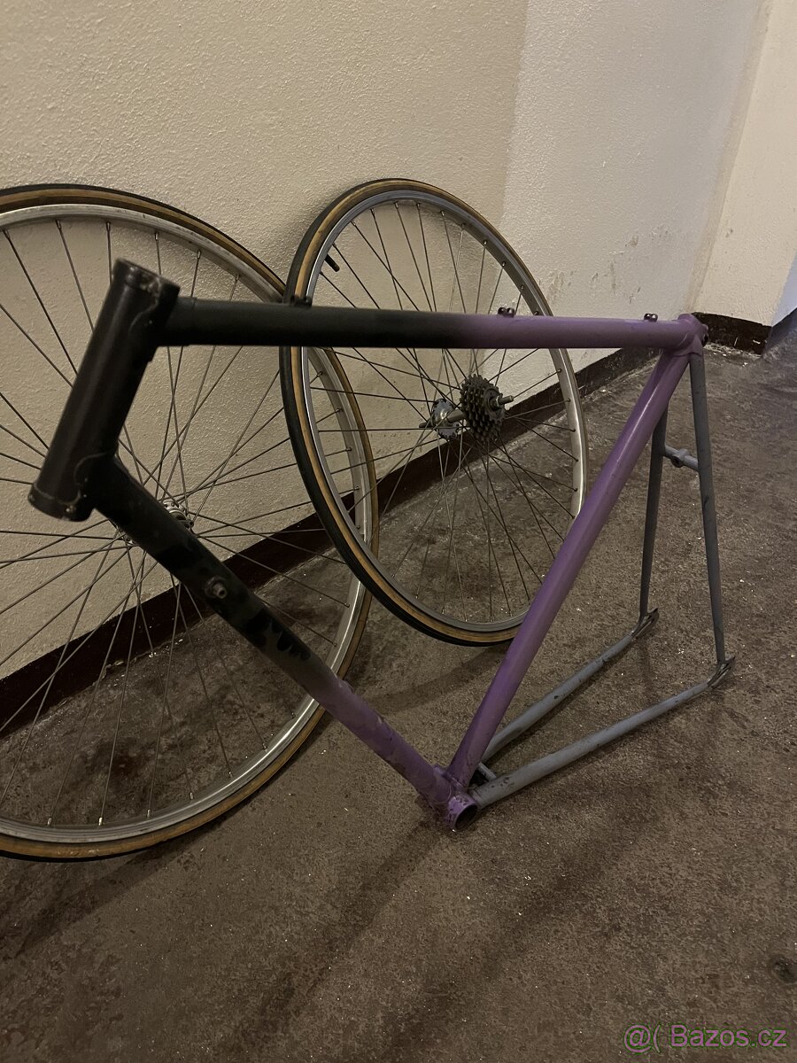 Kolo favorit rozložené, za odvoz - 6