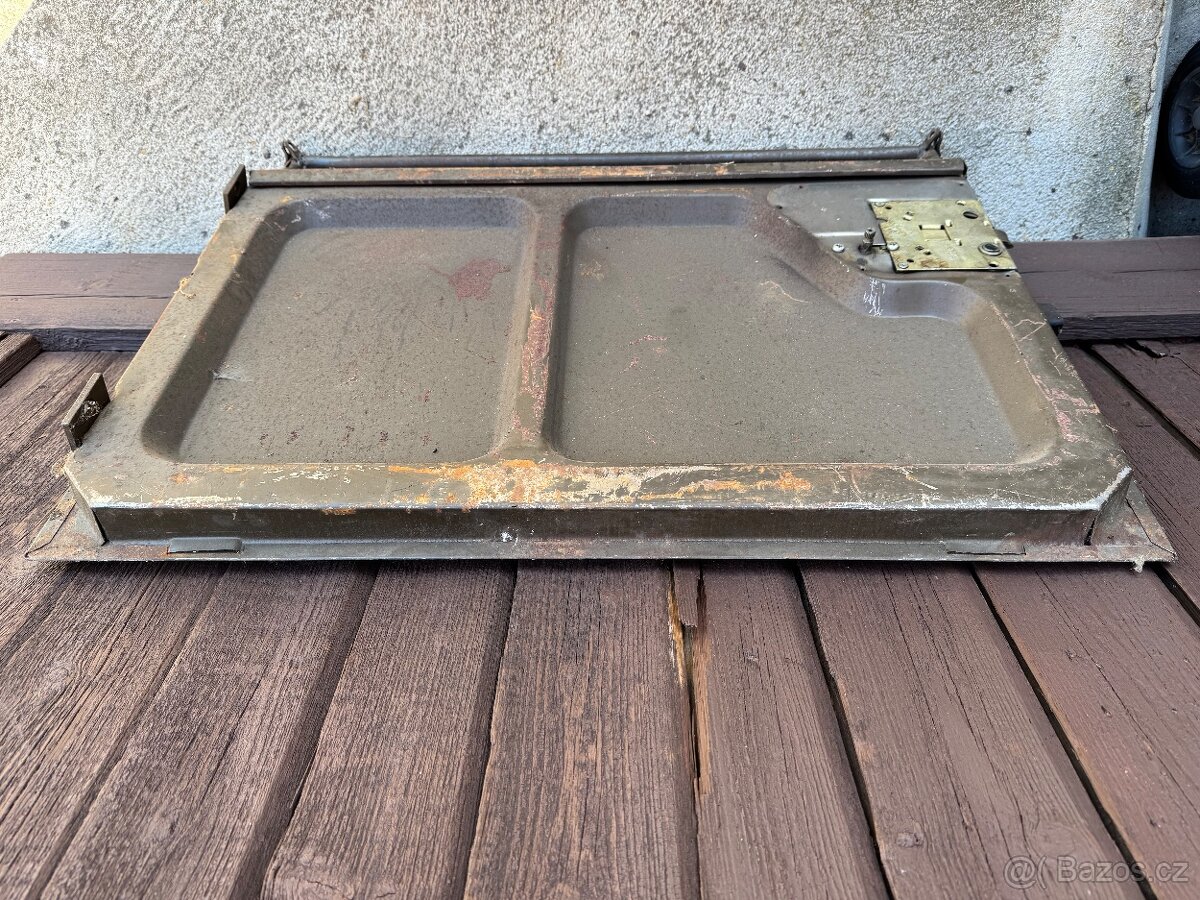 Nepoužité pravé dveře Gaz 69 - 6