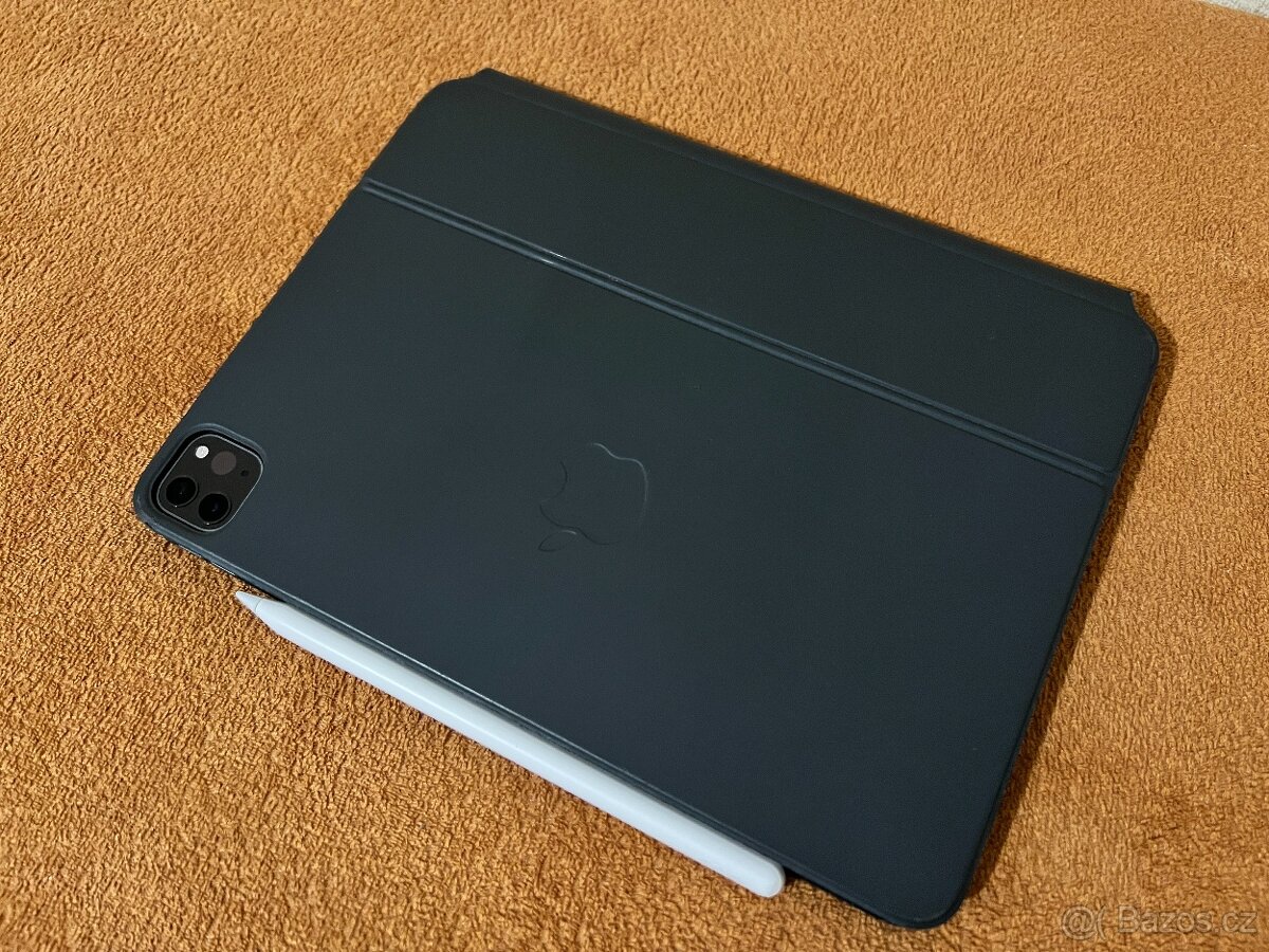 iPad Pro 11" M1 128 GB WiFi + Apple Pencil + Magic Keyboard - 6