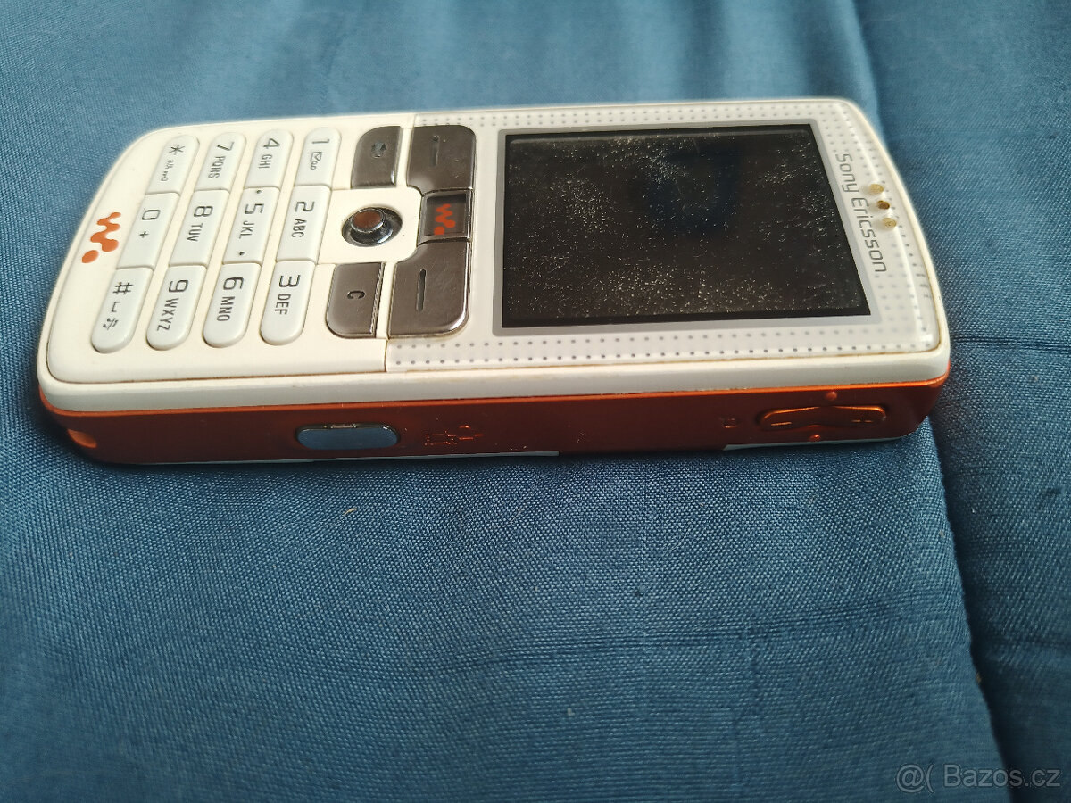 Sony Ericsson W800i - 6