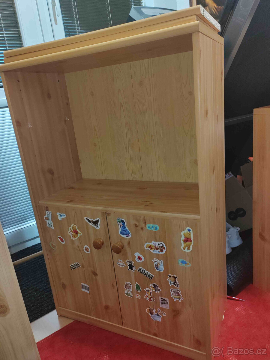 prodám skříně a postel - 6