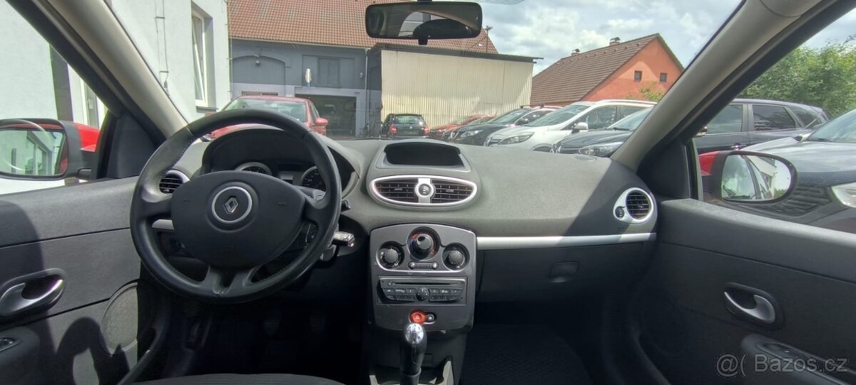 Prodám Renault Clio - 6