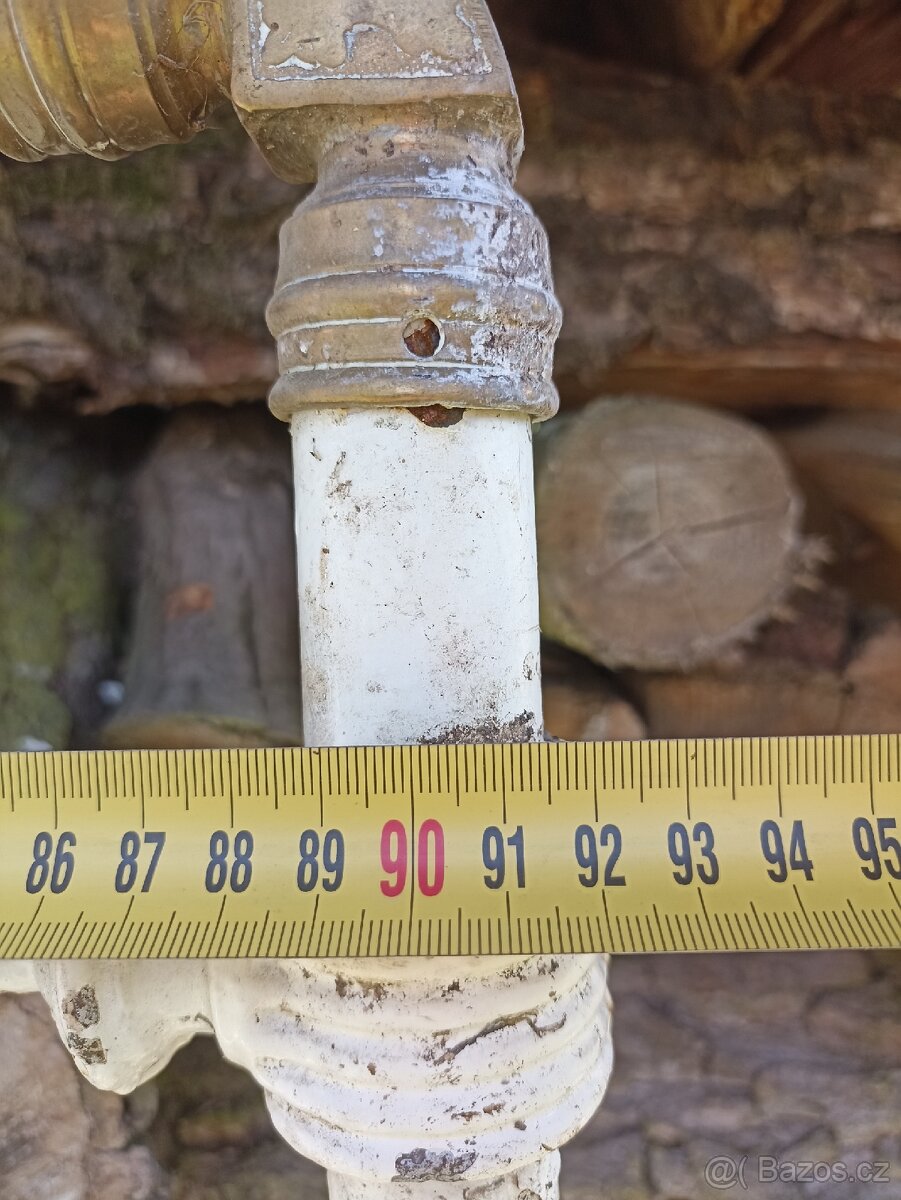 Stará, kovová mřížka s mosaznými prvky - 6