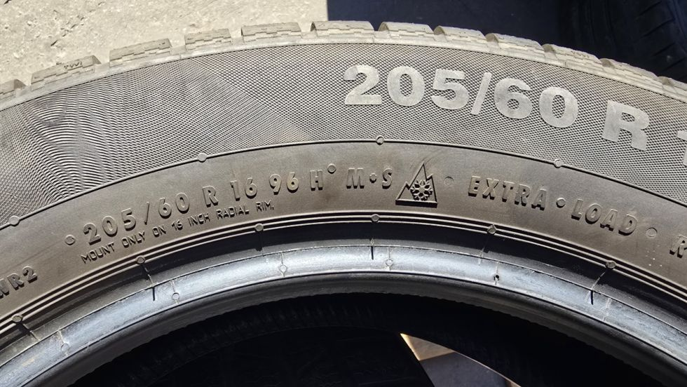 Zimní pneu 205/60/16 Continental - 6