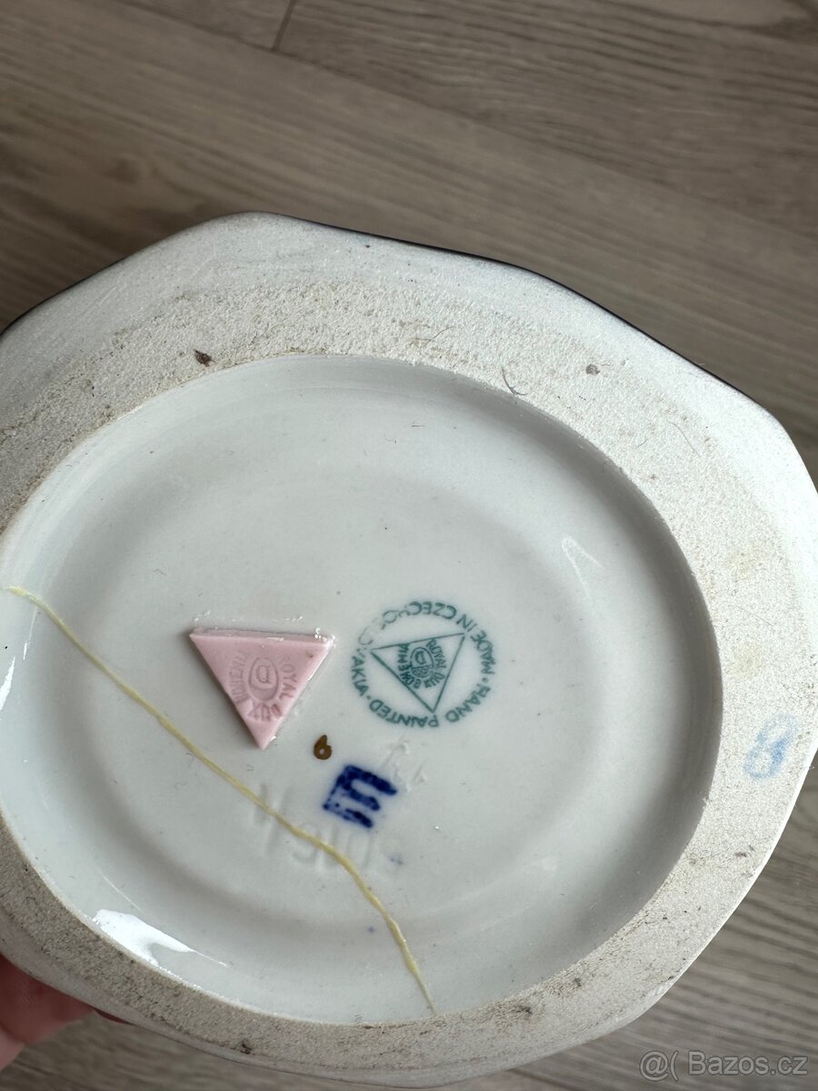 Porcelánová dvouuchá amfora Royal Dux - 6