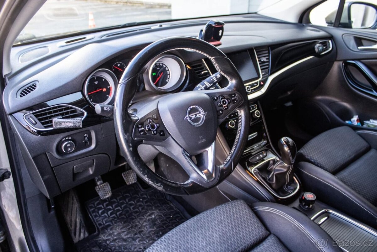 Opel Astra Sport Tourer ST 1.6 CDTI - 6