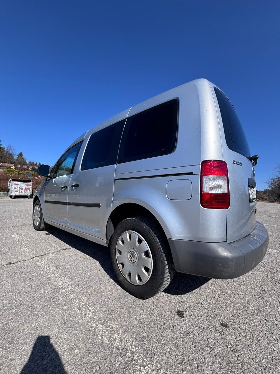 Volkswagen Caddy 1.9 TDI (2009) - 6