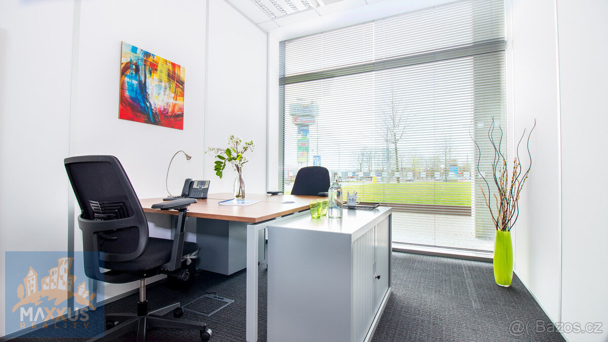 Pronájem kancelářského prostoru pro 2 osoby (11 m2) v busine - 6