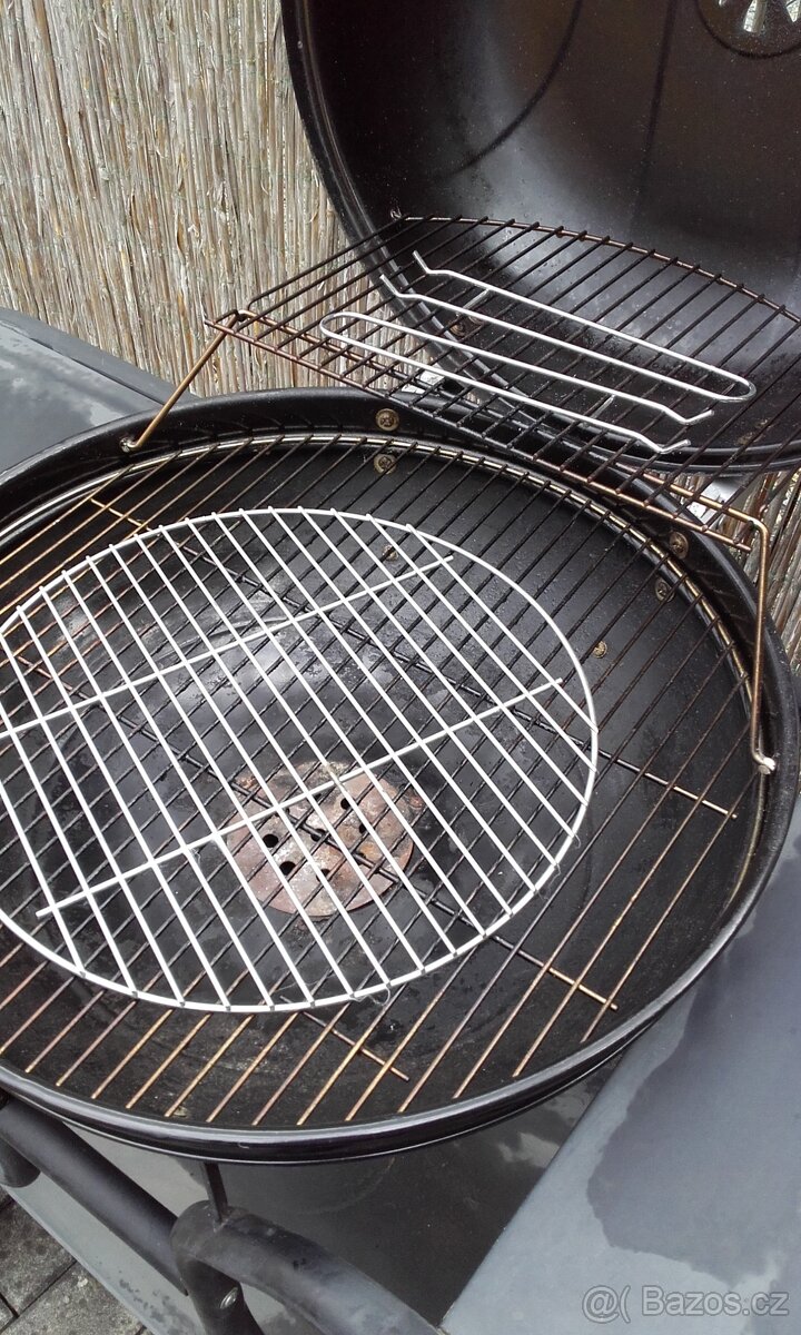 Gril na dřevěné uhlí - 6