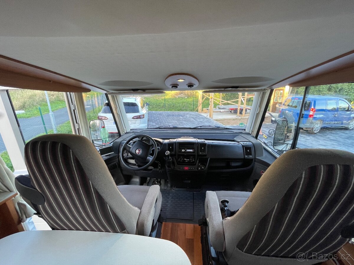 Hymer Exsis-i 614 - 6