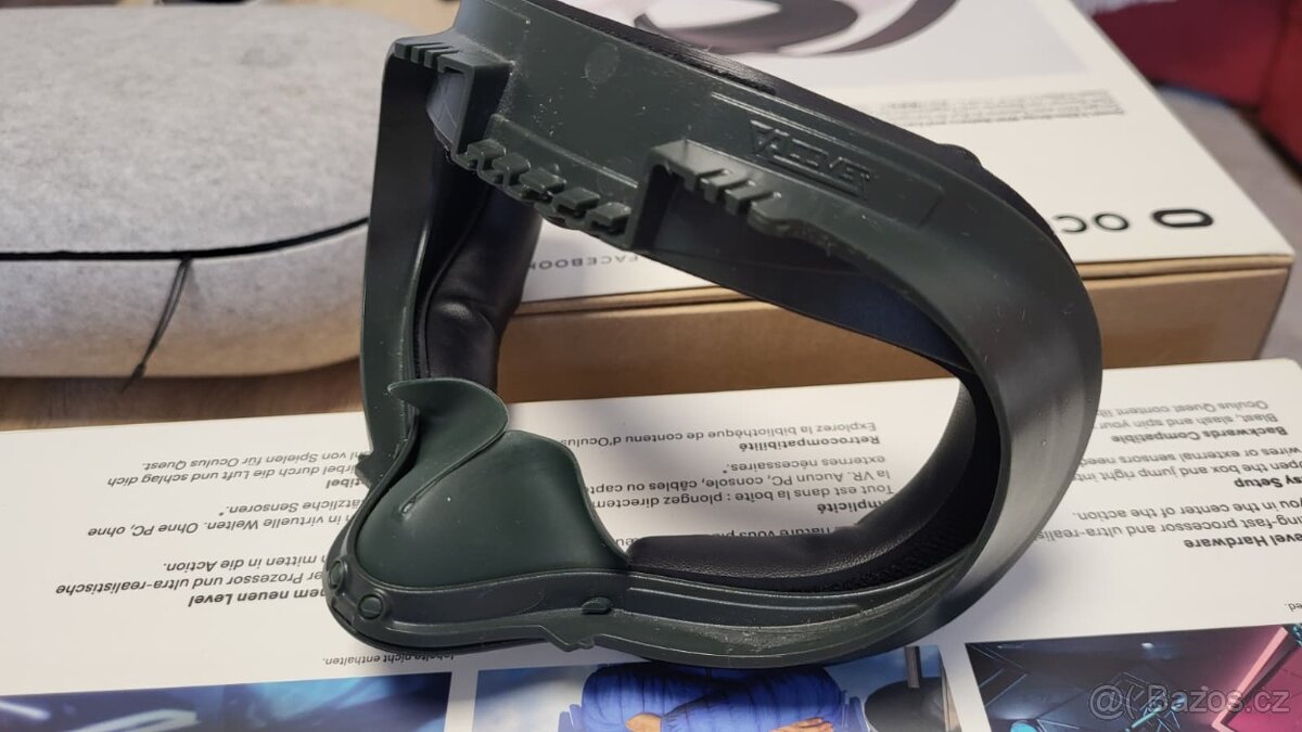 Meta Oculus Quest 2 (256GB) - 6