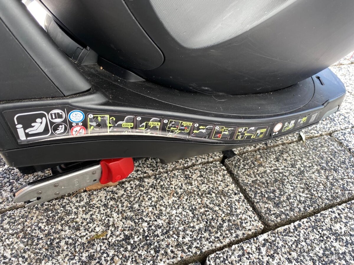 Autosedačka Britax Römer Dualfix – otočná 360° - 6