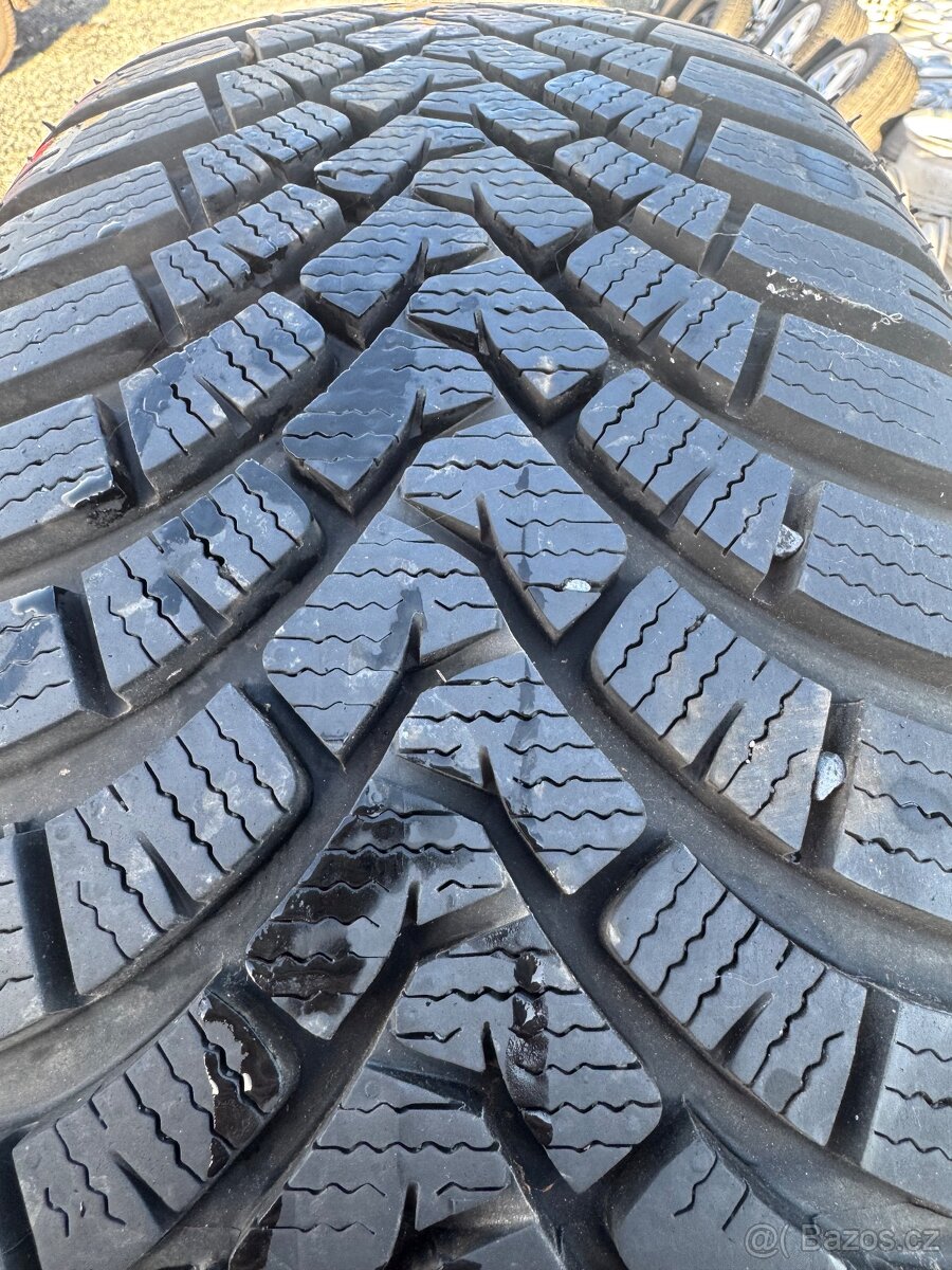 Zimní pneu Falken 215/55 R18 - 6