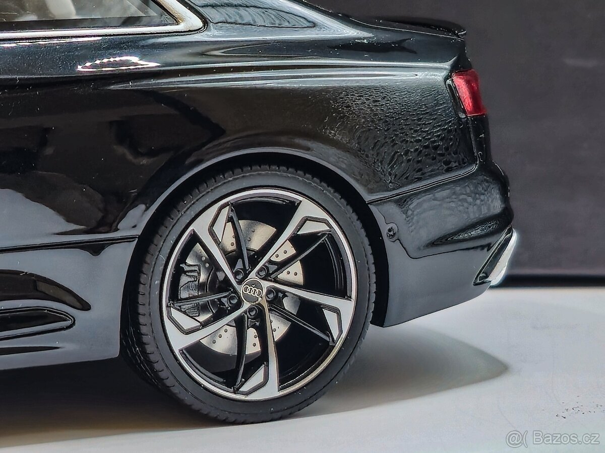 Audi RS5 Coupe 1:18 GT Spirit / + orig box - 6