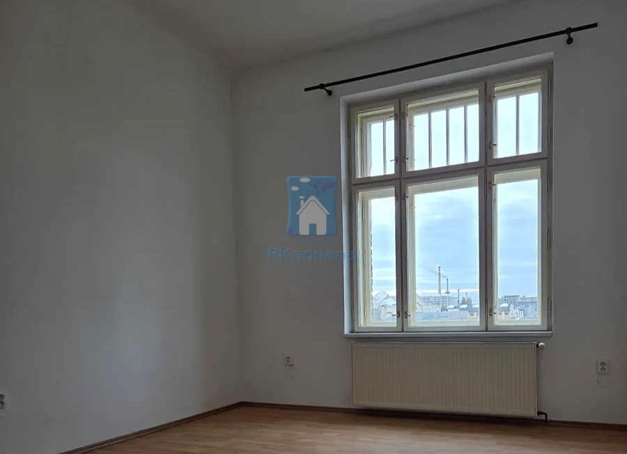 Pronájem bytu 2+KK Plzeň - Jižní Předměstí, ulice Hálkova, 5 - 6