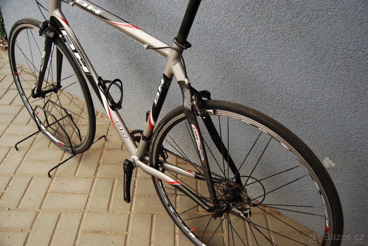 Silniční kolo BH 56CM - 6