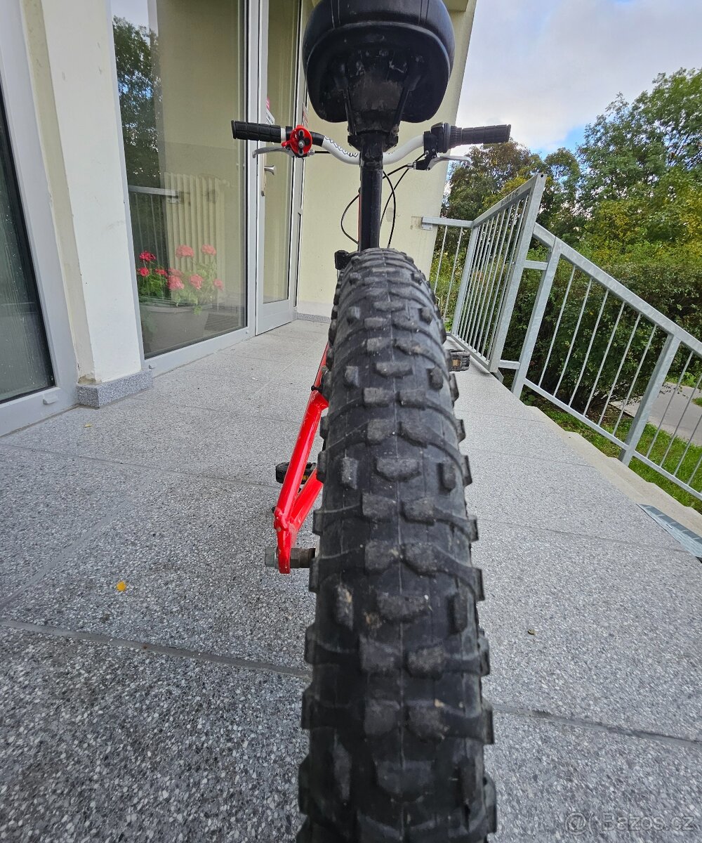 Dětské kolo Specialized Hotrock 20 - 6