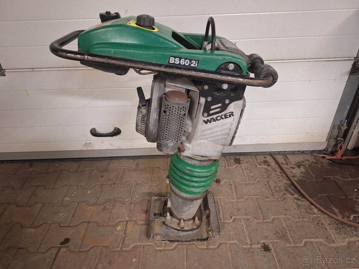 Vibrační pěch Wacker - 6