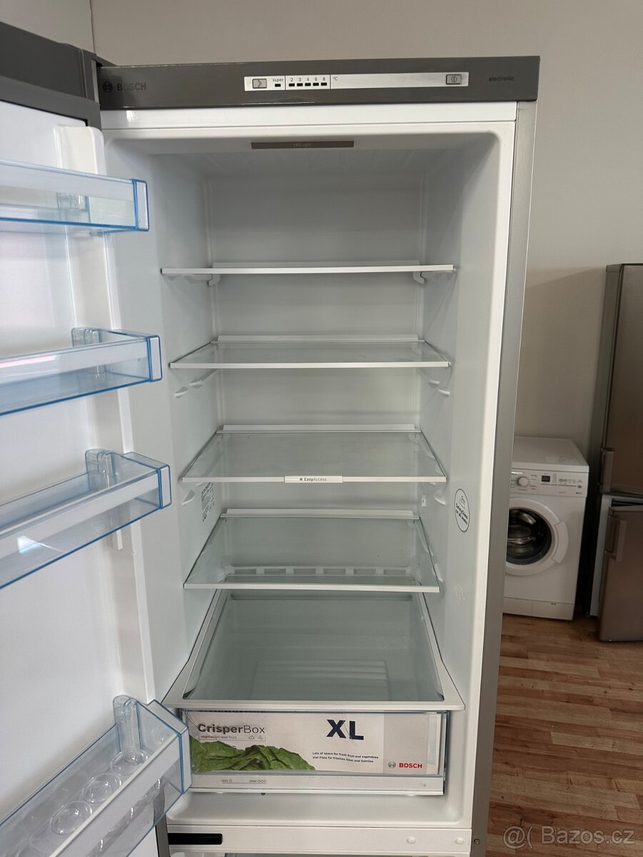 Lednice s mrazákem Bosch (303) - 6